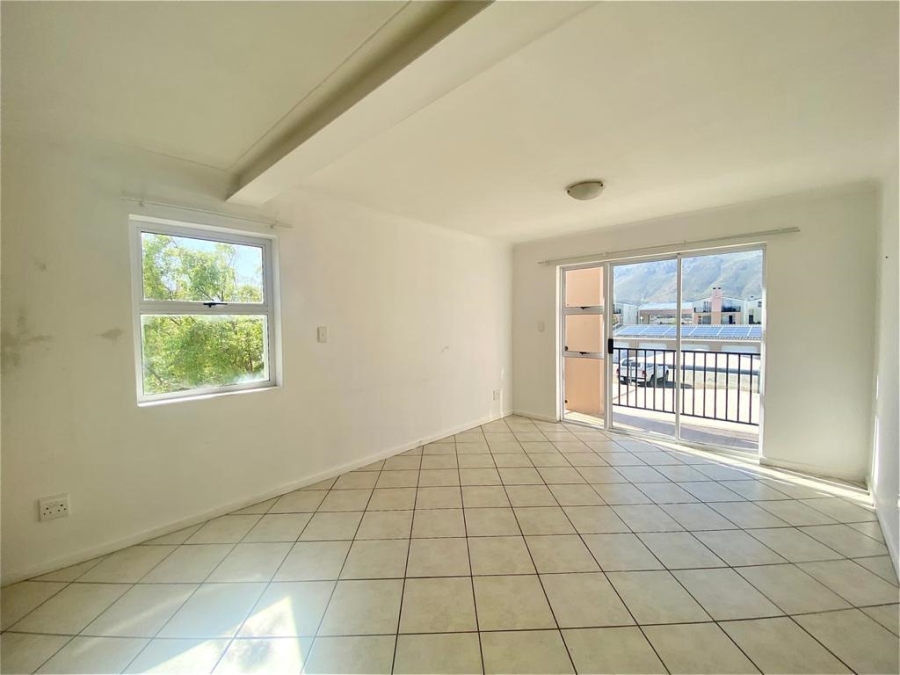 To Let 2 Bedroom Property for Rent in Gordons Bay Central Western Cape
